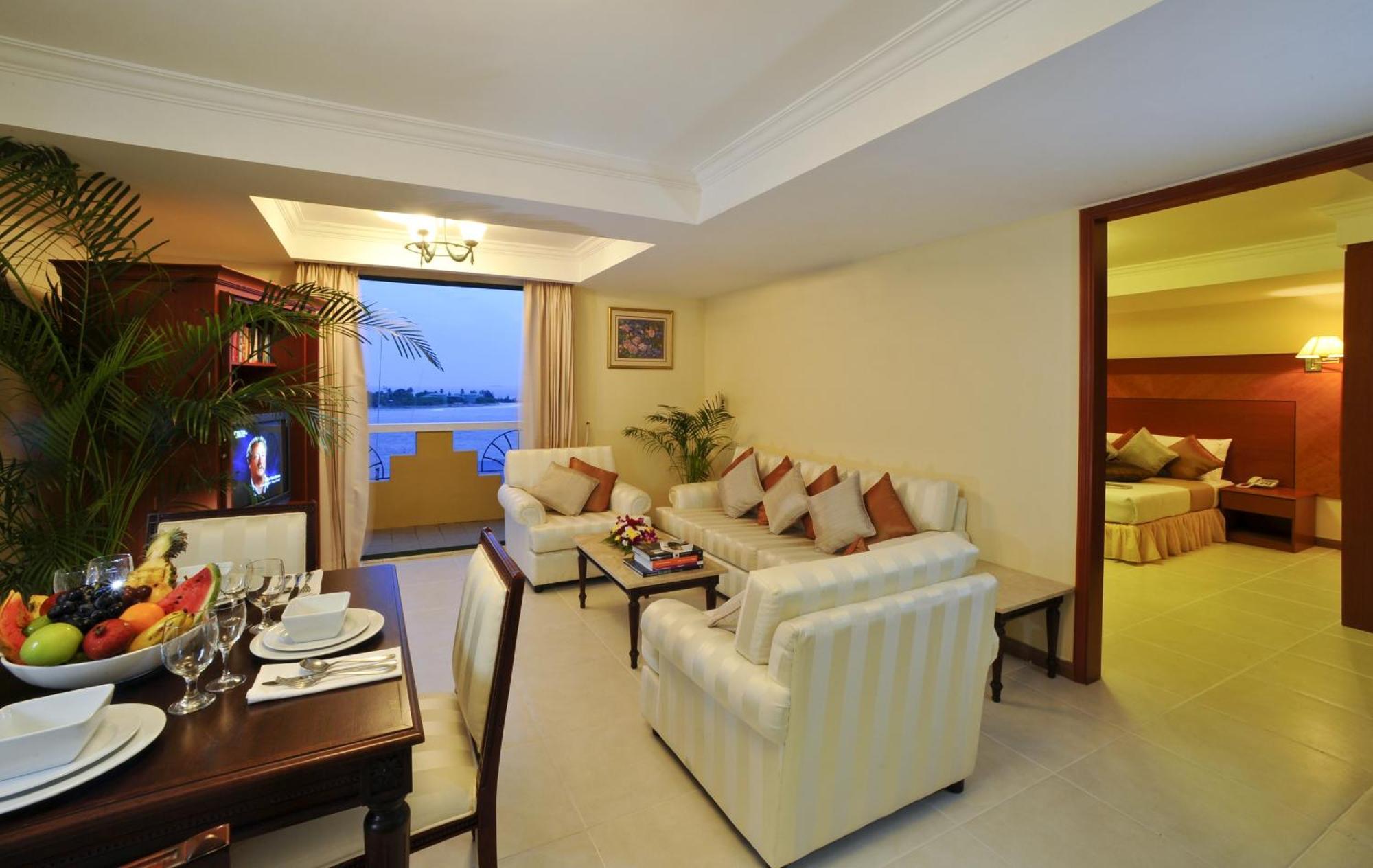 Mookai Hotel Мале Екстер'єр фото